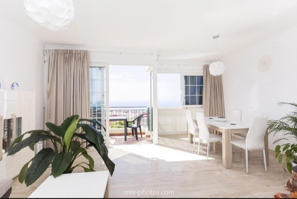 Private Pool 'Villa Vibe Tenerife' Sunset & Ocean View Chayofa Exterior foto